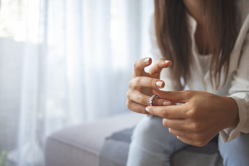 What Percentage of Marriages End in Divorce?